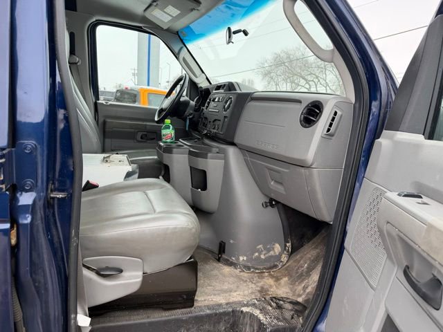 Used 2014 Ford E-350 and Econoline 350 Super Duty w/ Power Group image 21