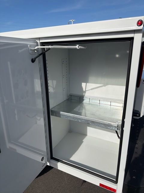 New 2026 Ford F550 4x4 Regular Cab Super Duty w/ XL Chrome Package image 13