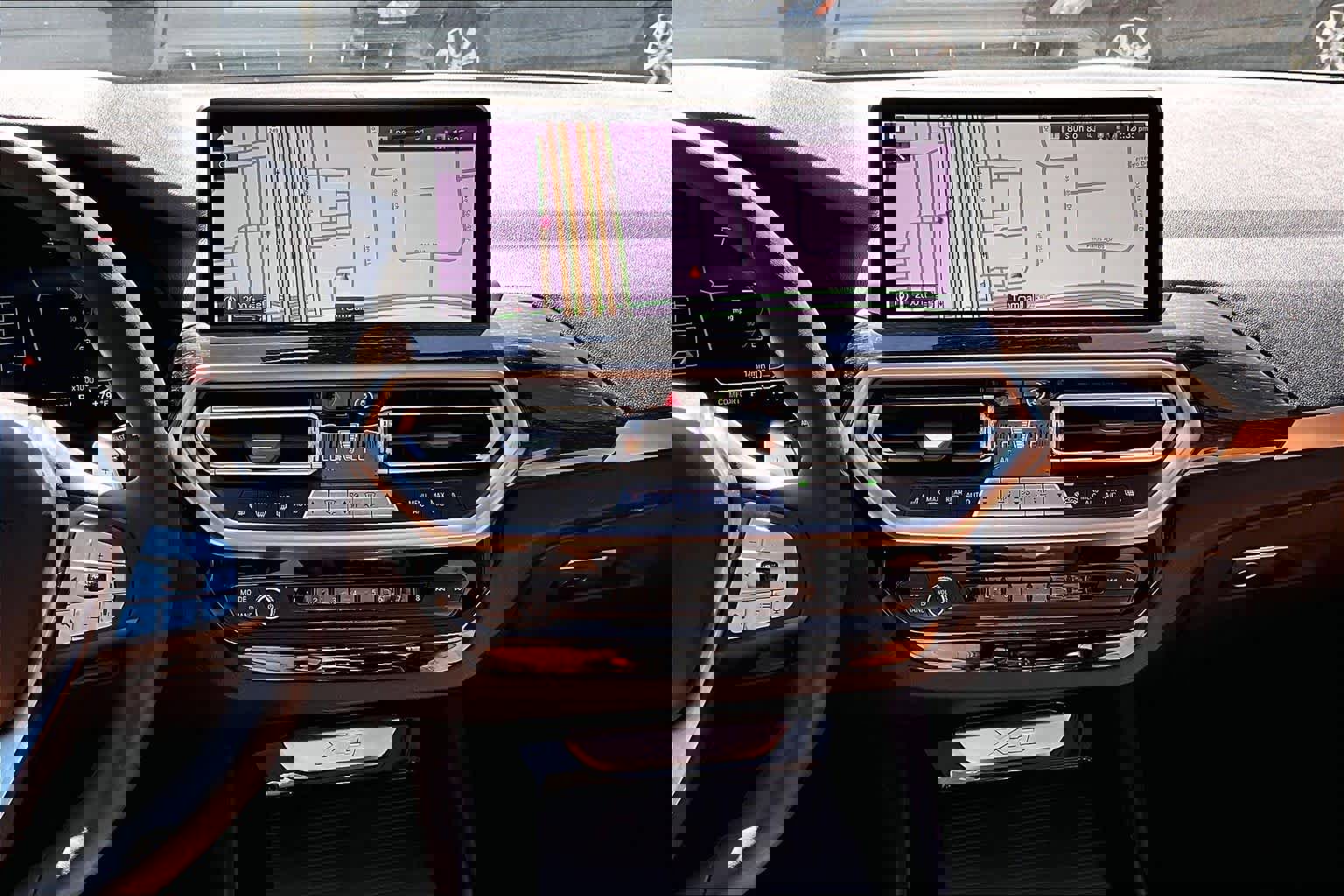 Used 2024 BMW X3 sDrive30i w/ Premium Package RWD image 7