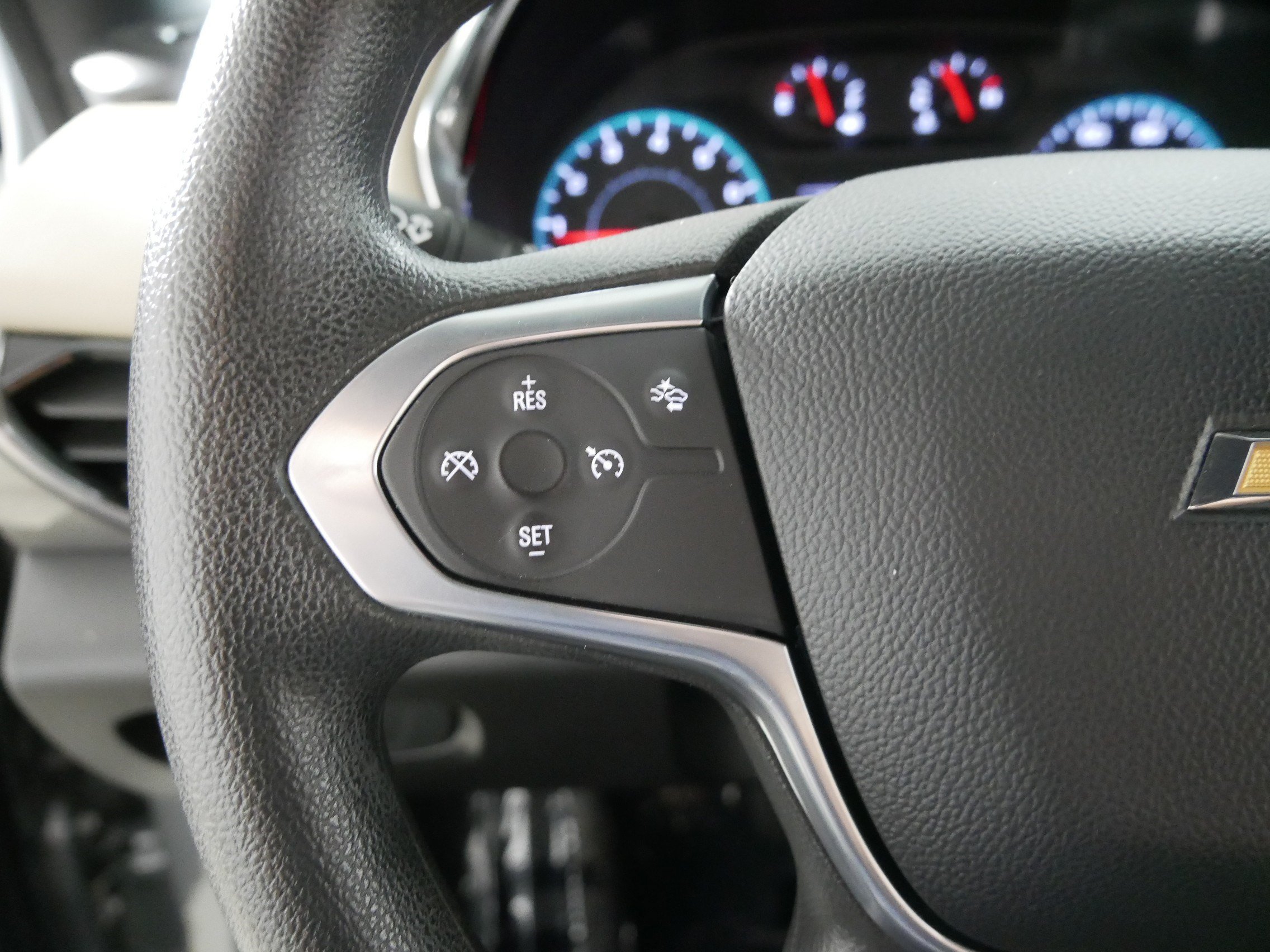 Certified 2024 Chevrolet Traverse LS w/ Safety Package AWD/4WD image 27