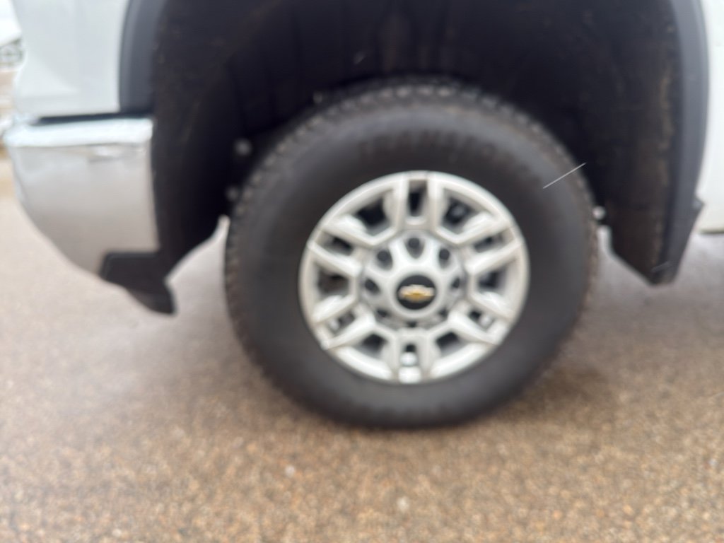 Used 2025 Chevrolet Silverado 2500 W/T w/ WT/CX Safety Package image 10