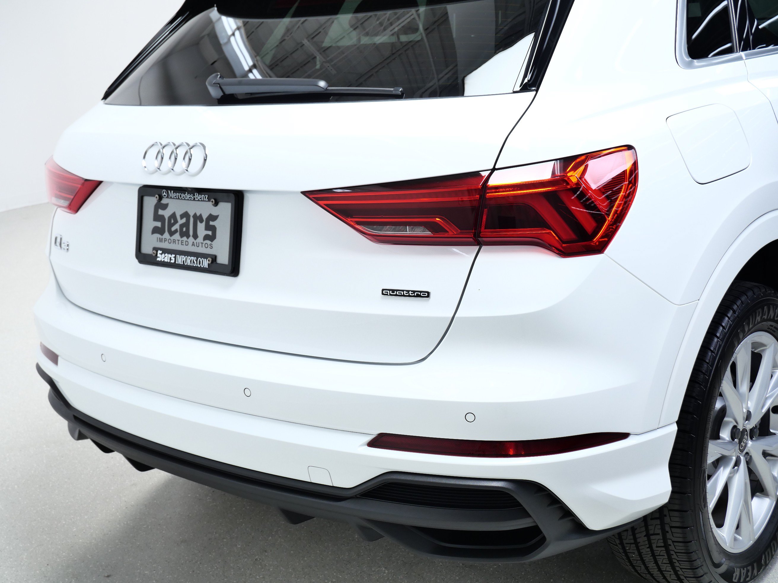 Used 2024 Audi Q3 2.0T Premium w/ Convenience Package AWD/4WD image 5