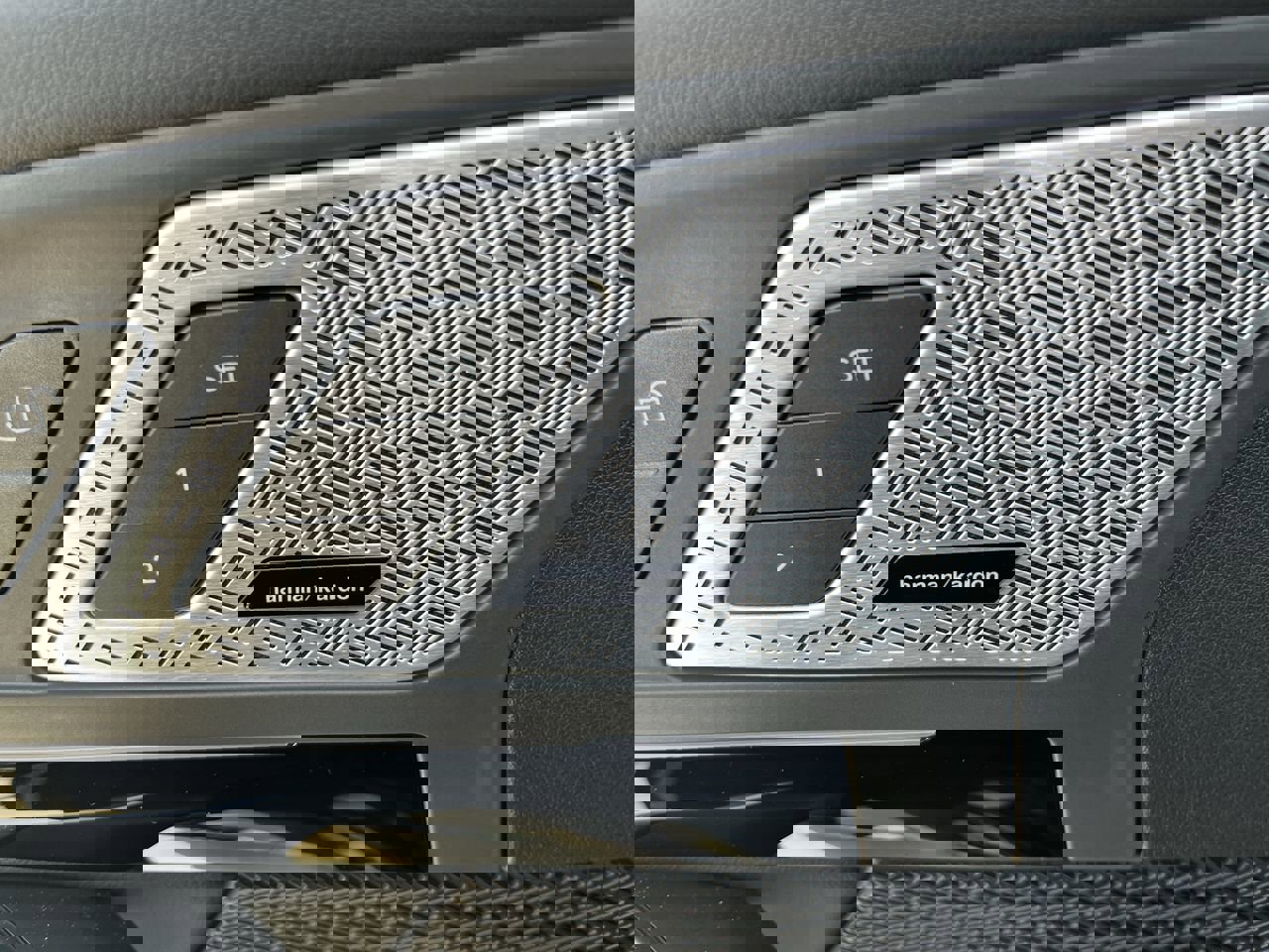 Used 2025 BMW X1 xDrive28i w/ Technology Package image 20