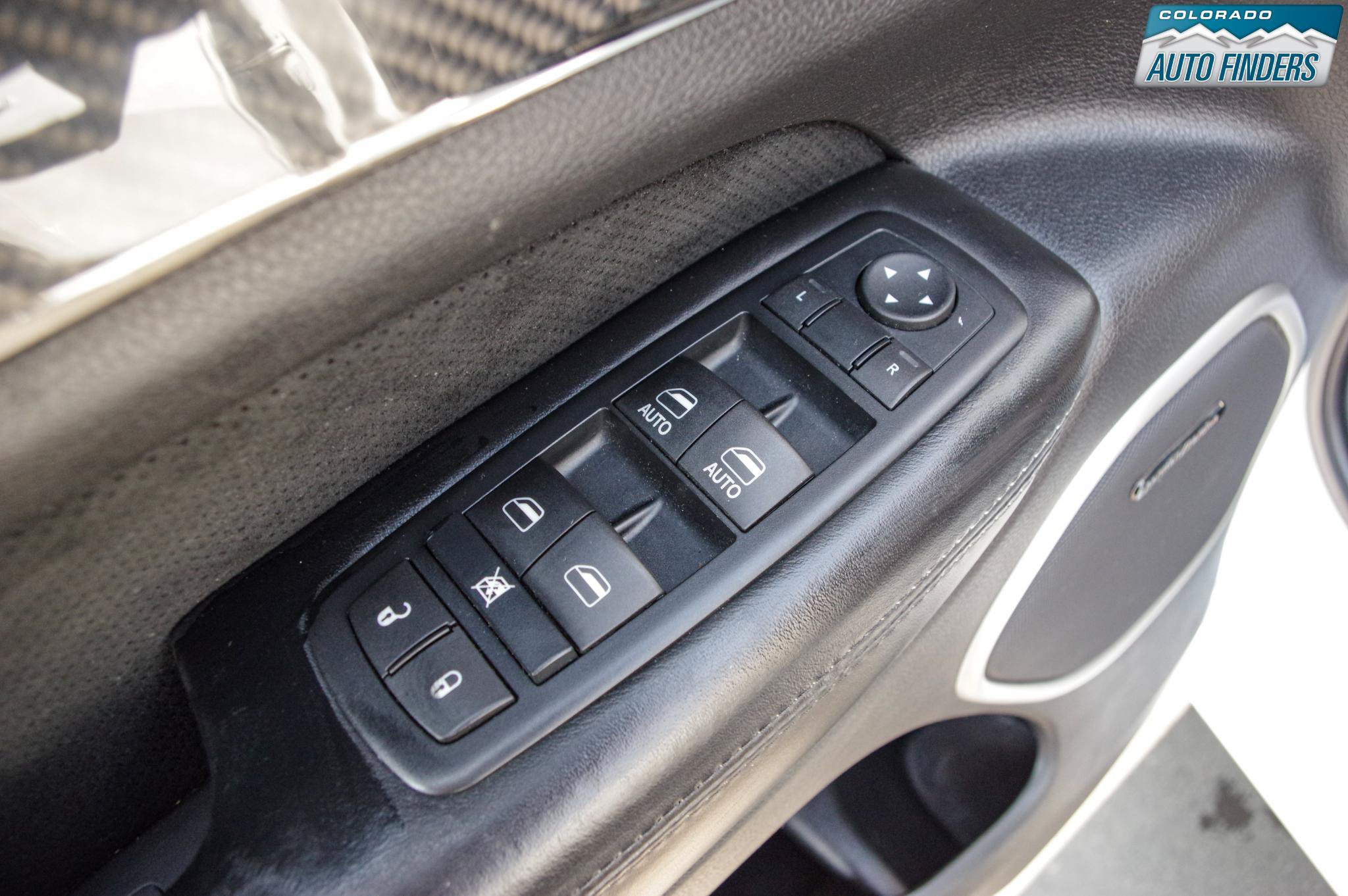 Used 2016 Jeep Grand Cherokee SRT AWD/4WD image 11