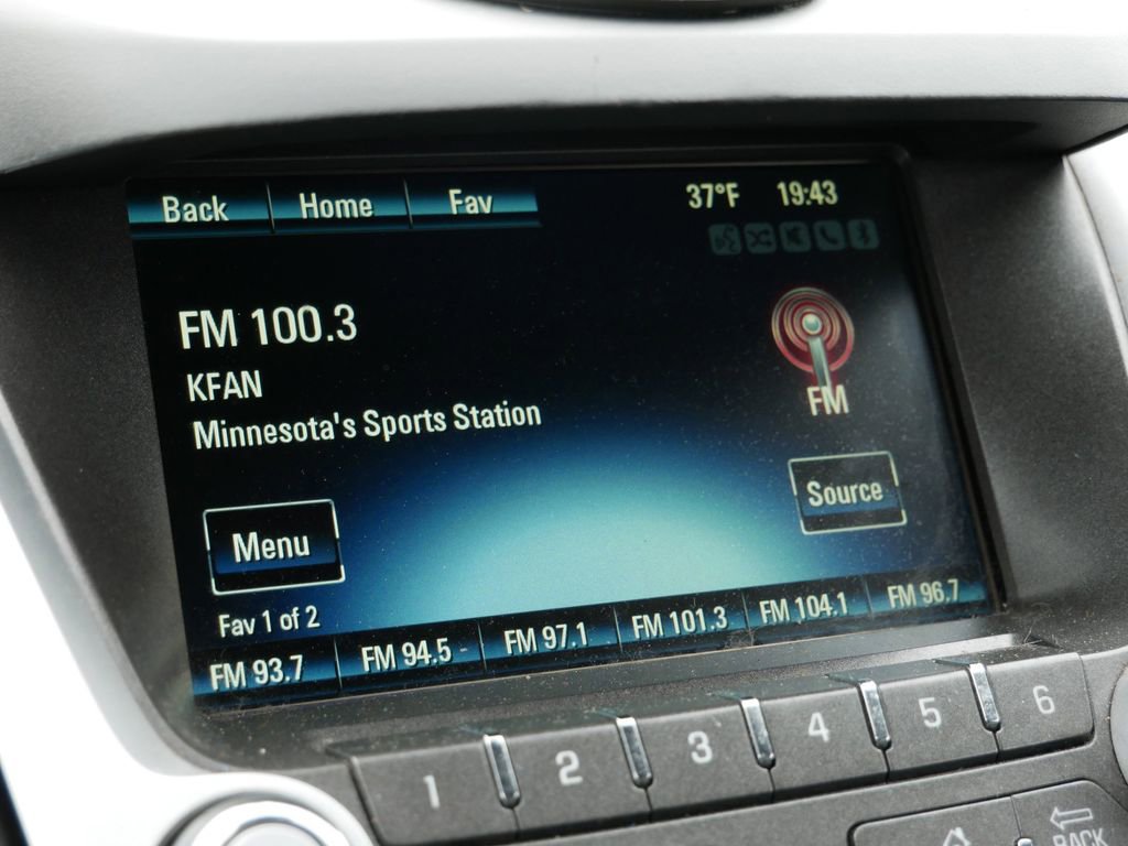 Used 2016 Chevrolet Equinox LTZ w/ Enhanced Convenience Package image 18