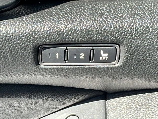 Used 2021 Honda Accord Touring image 10