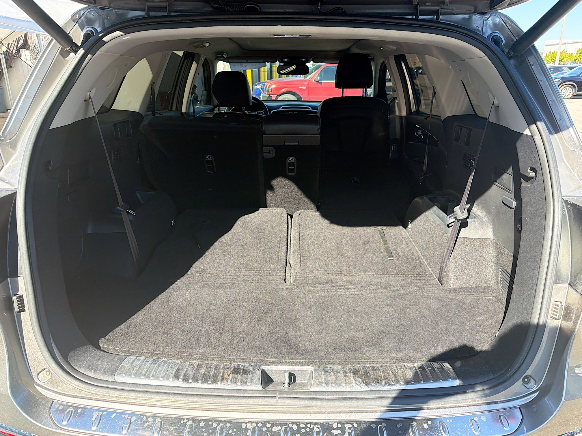 Used 2019 Kia Sorento SX image 12