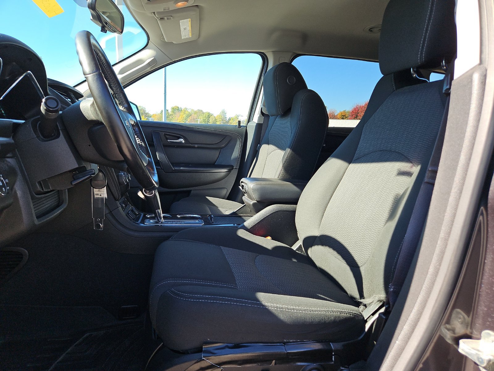 Used 2015 Chevrolet Traverse LT w/ Style and Technology Package AWD/4WD image 18