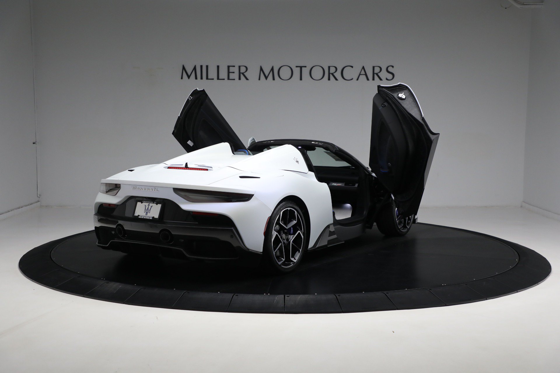 Used 2023 Maserati MC20 Spyder RWD image 22