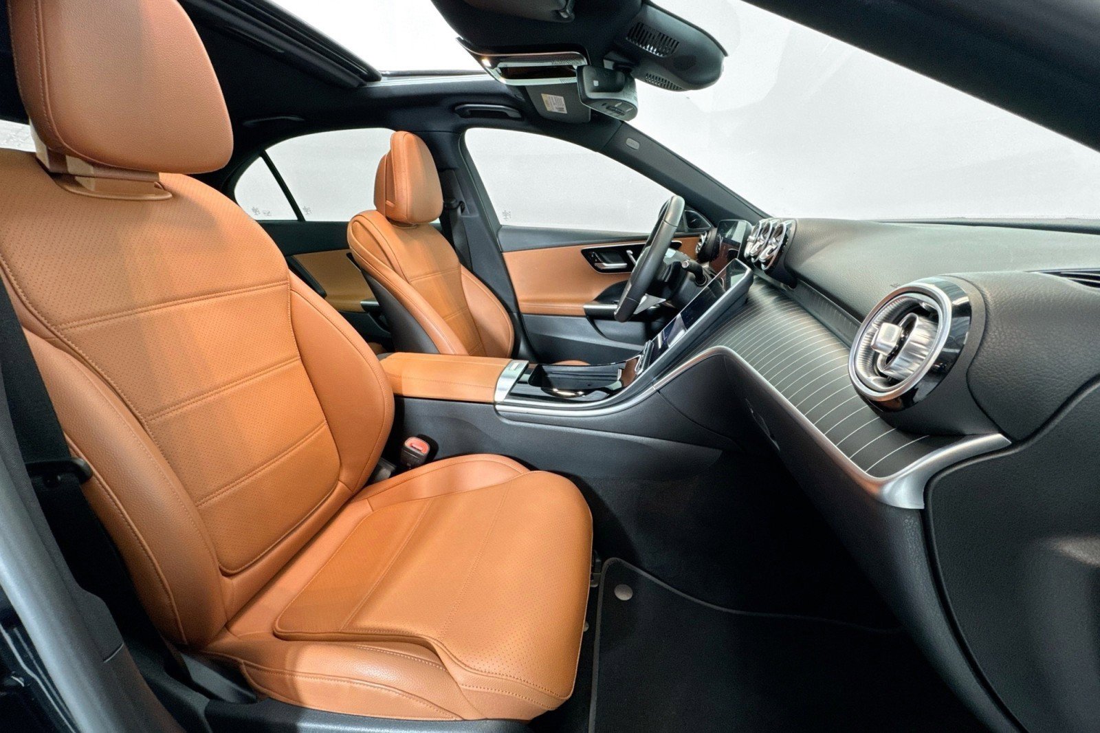 Used 2022 Mercedes-Benz C 300 Sedan image 27