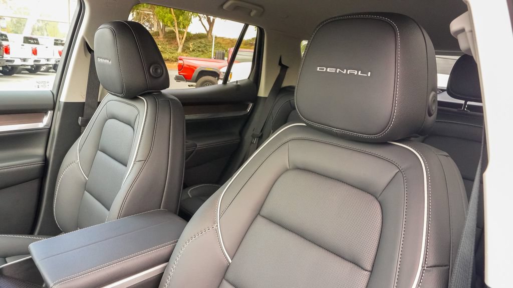 New 2026 GMC Terrain Denali AWD/4WD image 12