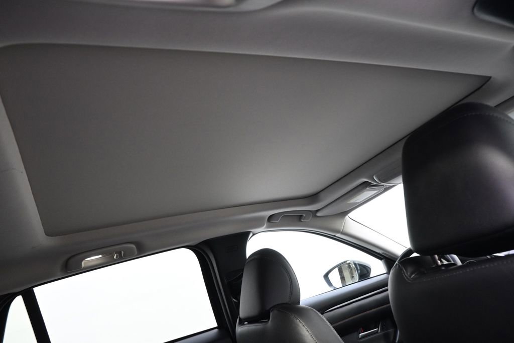 Used 2025 MAZDA CX-50 AWD 2.5 Hybrid w/ Premium Pkg image 17