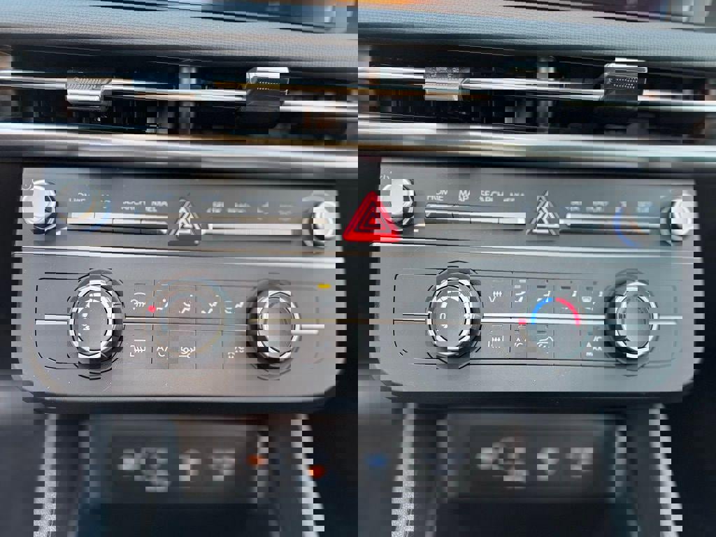 New 2026 Hyundai Tucson SE image 18