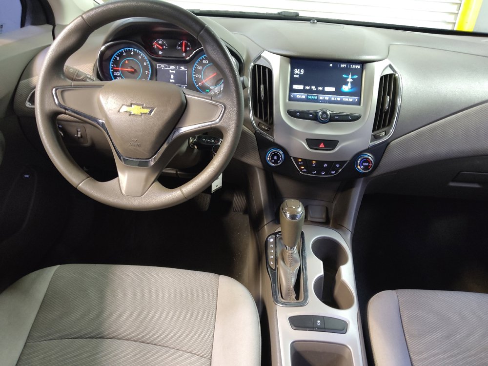 Used 2017 Chevrolet Cruze LS image 22