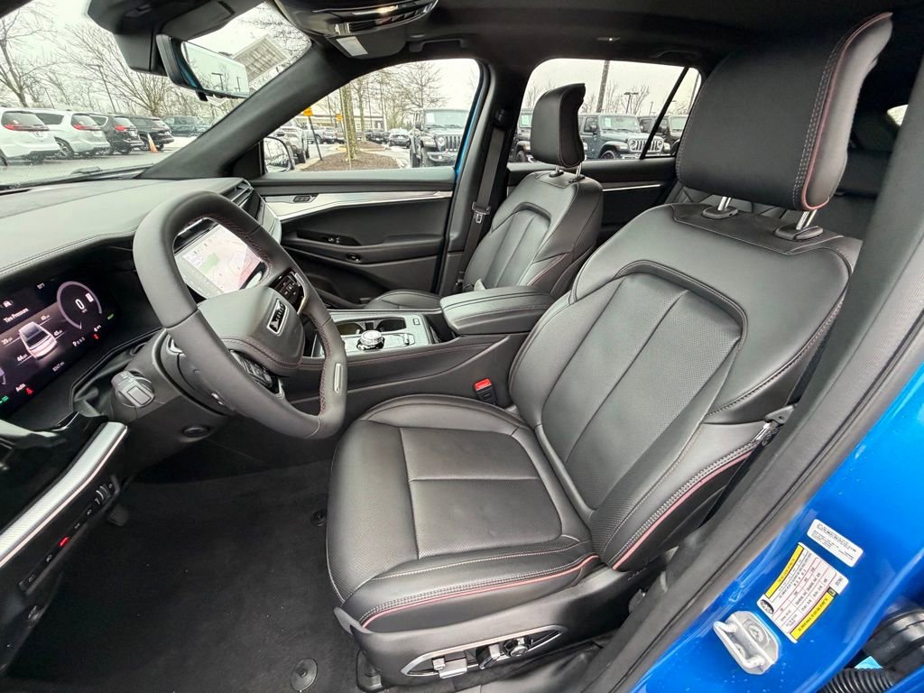 Used 2025 Jeep Wagoneer S Launch Edition image 22