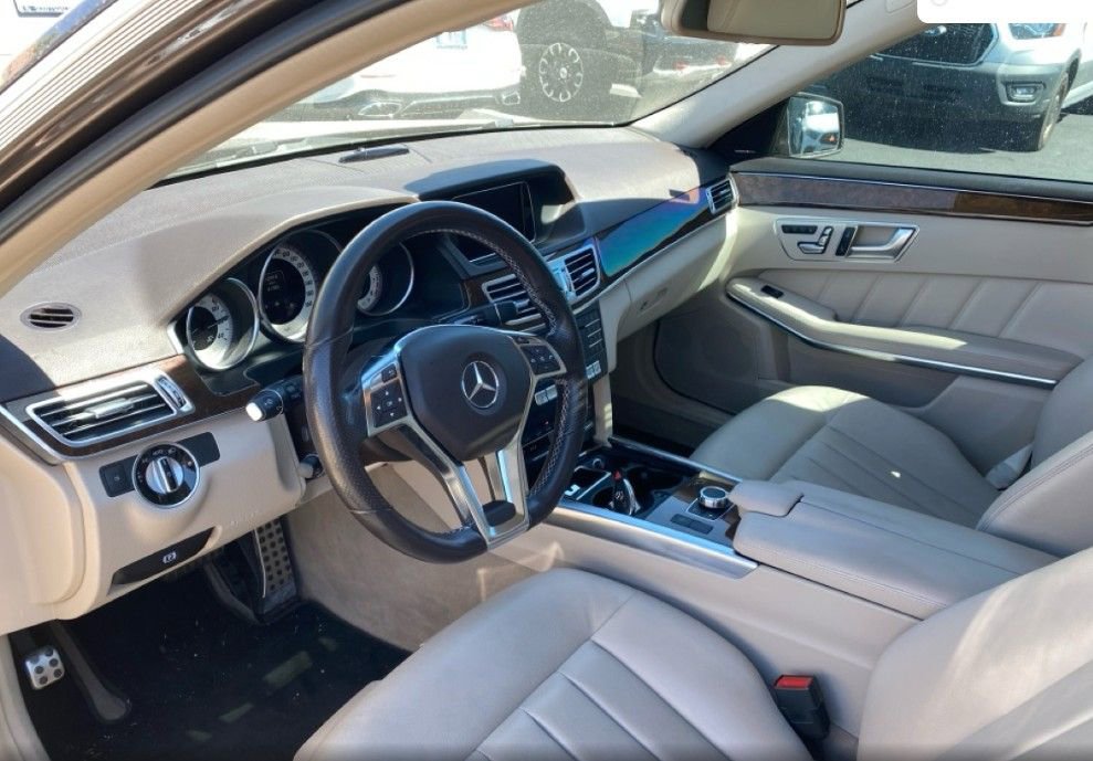 Used 2016 Mercedes-Benz E 350 4MATIC Wagon image 2