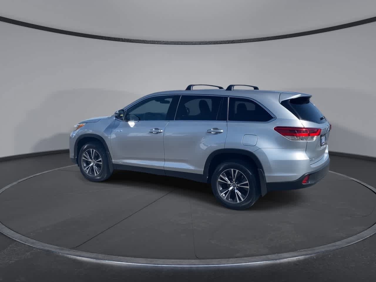 Certified 2019 Toyota Highlander LE AWD/4WD image 7