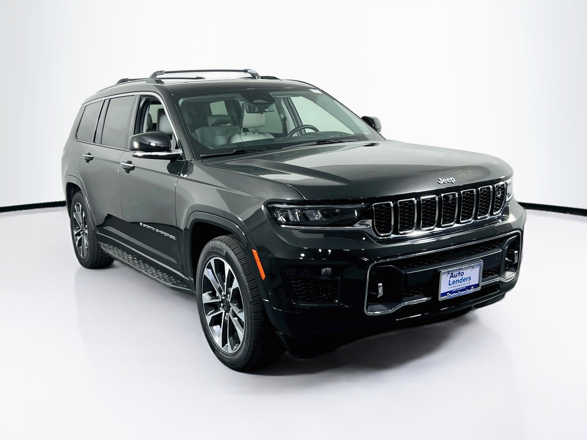 Used 2022 Jeep Grand Cherokee L Overland w/ Advanced Protech Group III AWD/4WD image 3