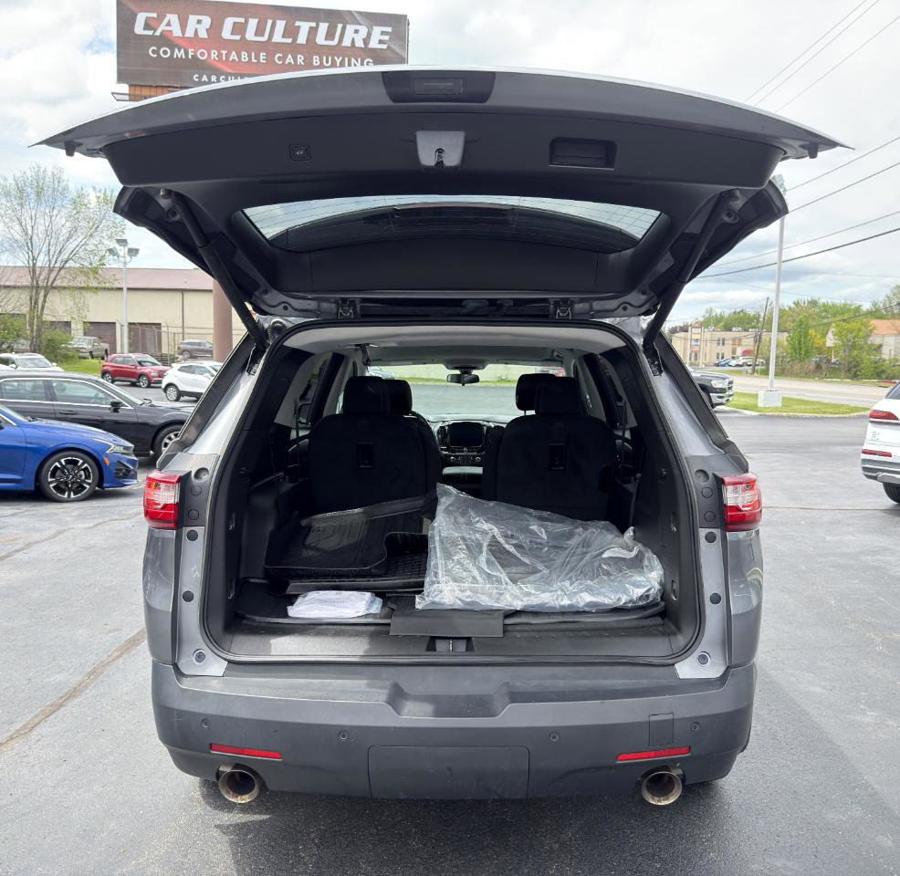 Used 2019 Chevrolet Traverse LT w/ LPO, Floor Liner Package AWD/4WD image 74