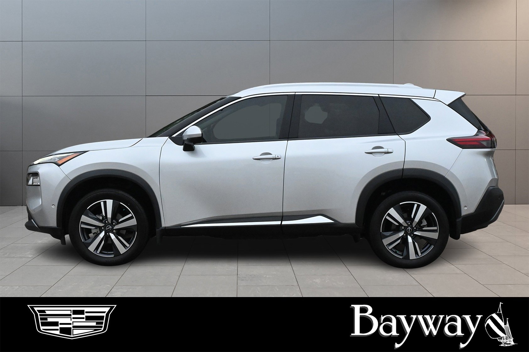 Used 2023 Nissan Rogue SL w/ SL Premium Package image 4