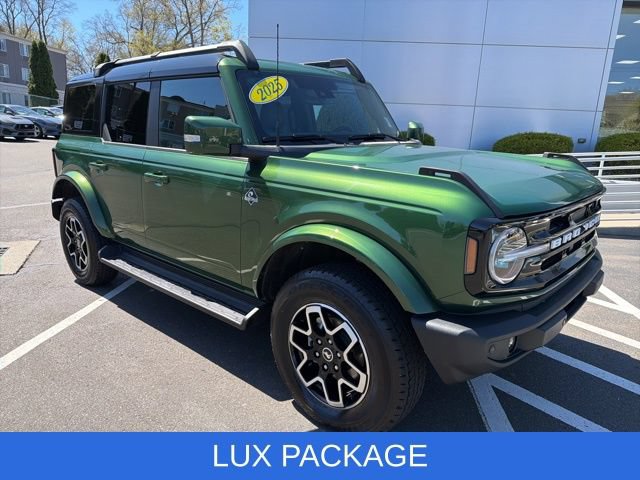 Used 2025 Ford Bronco Outer Banks AWD/4WD image 1