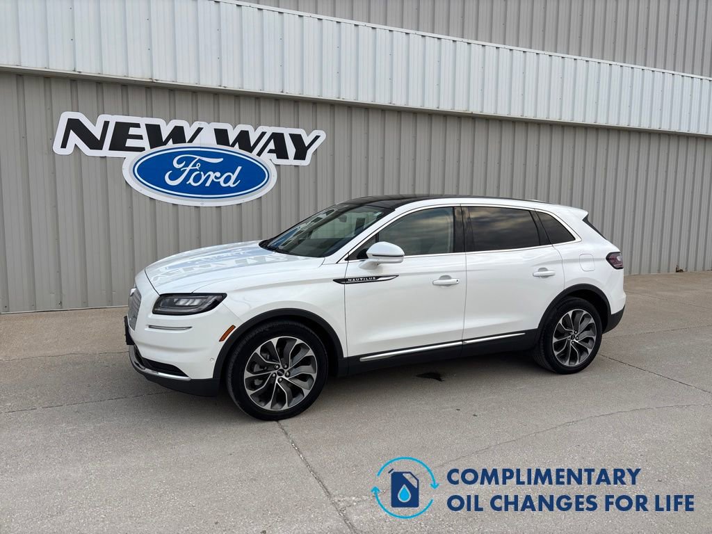 Used 2022 Lincoln Nautilus Reserve w/ Equipment Group 201A image 1