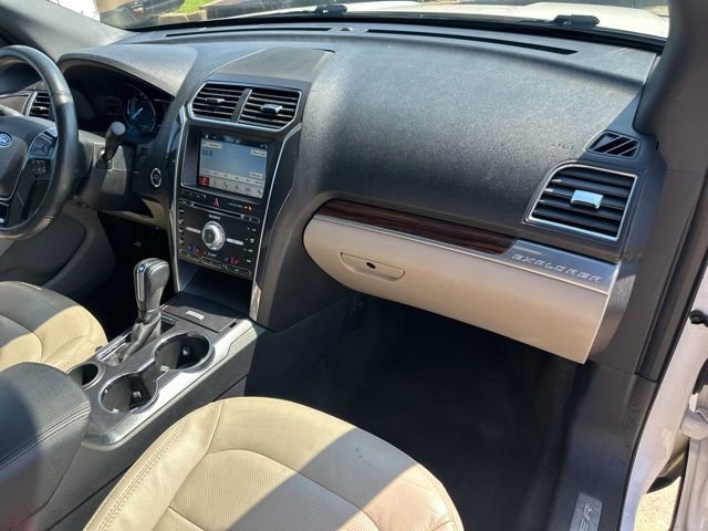 Used 2018 Ford Explorer Limited w/ Equipment Group 301A FWD image 36