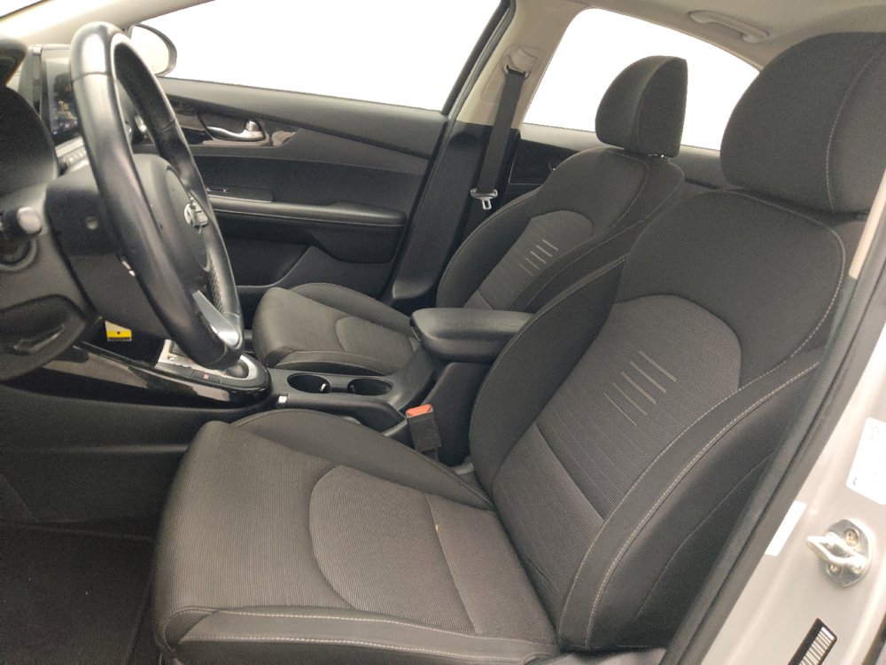 Used 2019 Kia Forte S w/ S Premium Package FWD image 17