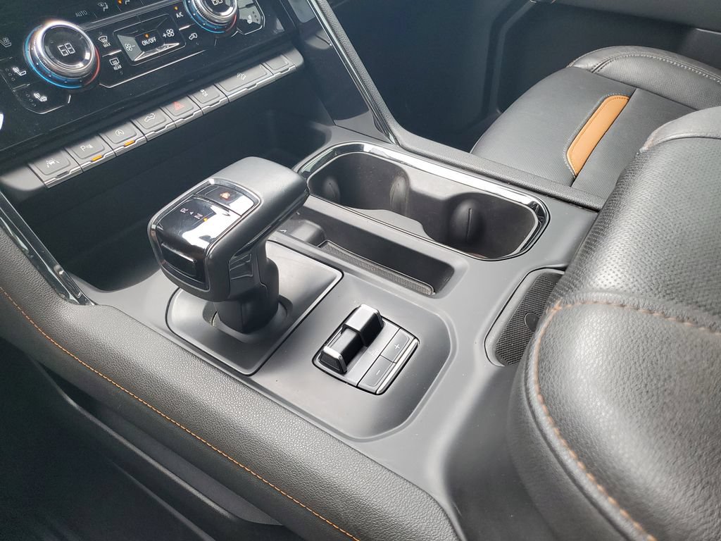 Used 2024 GMC Sierra 1500 AT4 w/ Technology Package AWD/4WD image 20