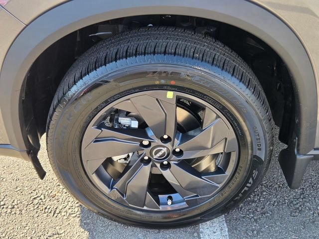 New 2026 Nissan Rogue SV FWD image 7