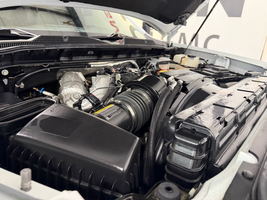 Used 2022 Chevrolet Silverado 3500 LTZ w/ LTZ Plus Package AWD/4WD image 9