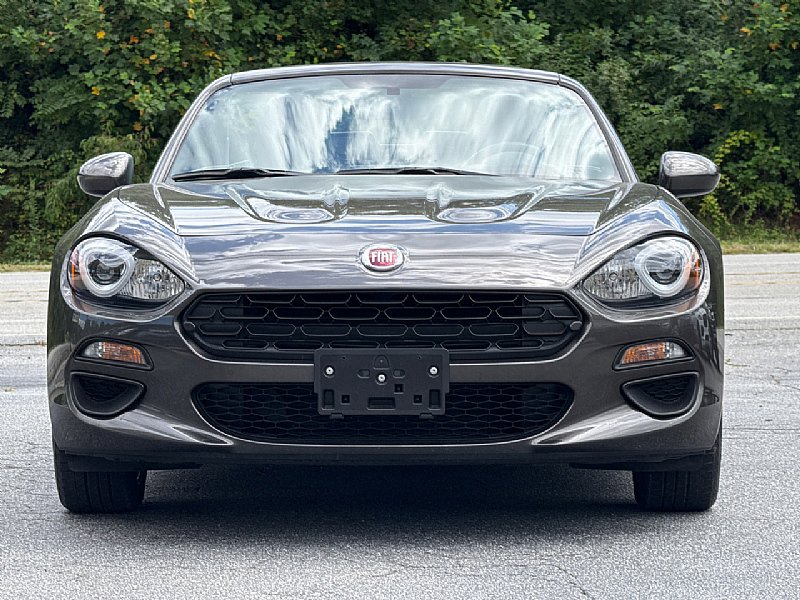 Used 2017 FIAT 124 Spider Classica image 2