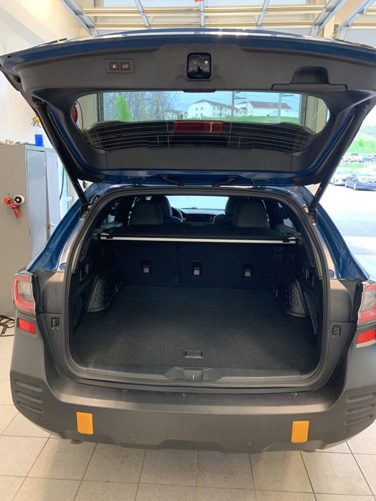 Certified 2023 Subaru Outback Premium image 11