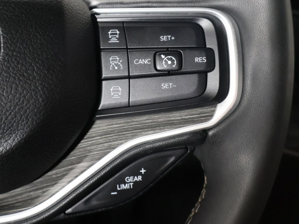Used 2024 Jeep Wagoneer Series II w/ Flexible Seating Group AWD/4WD image 45
