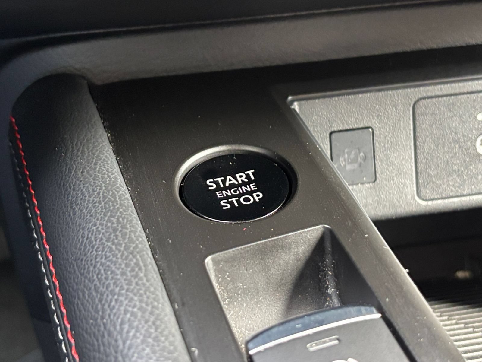 Used 2026 Nissan Kicks SR AWD/4WD image 21