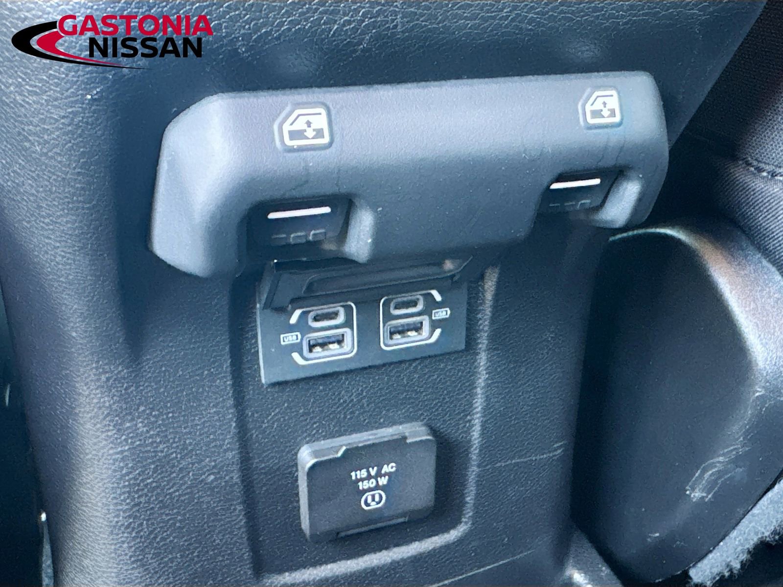 Used 2024 Jeep Wrangler Unlimited Rubicon 4xe AWD/4WD image 32
