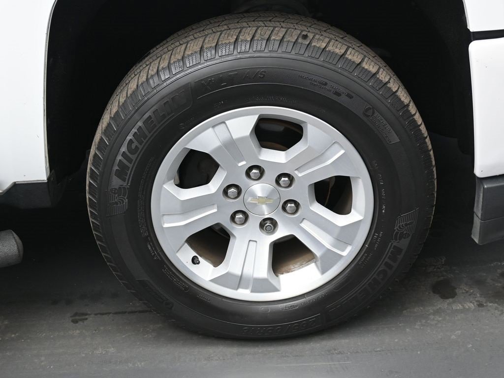 Used 2018 Chevrolet Silverado 1500 LT w/ All Star Edition image 33