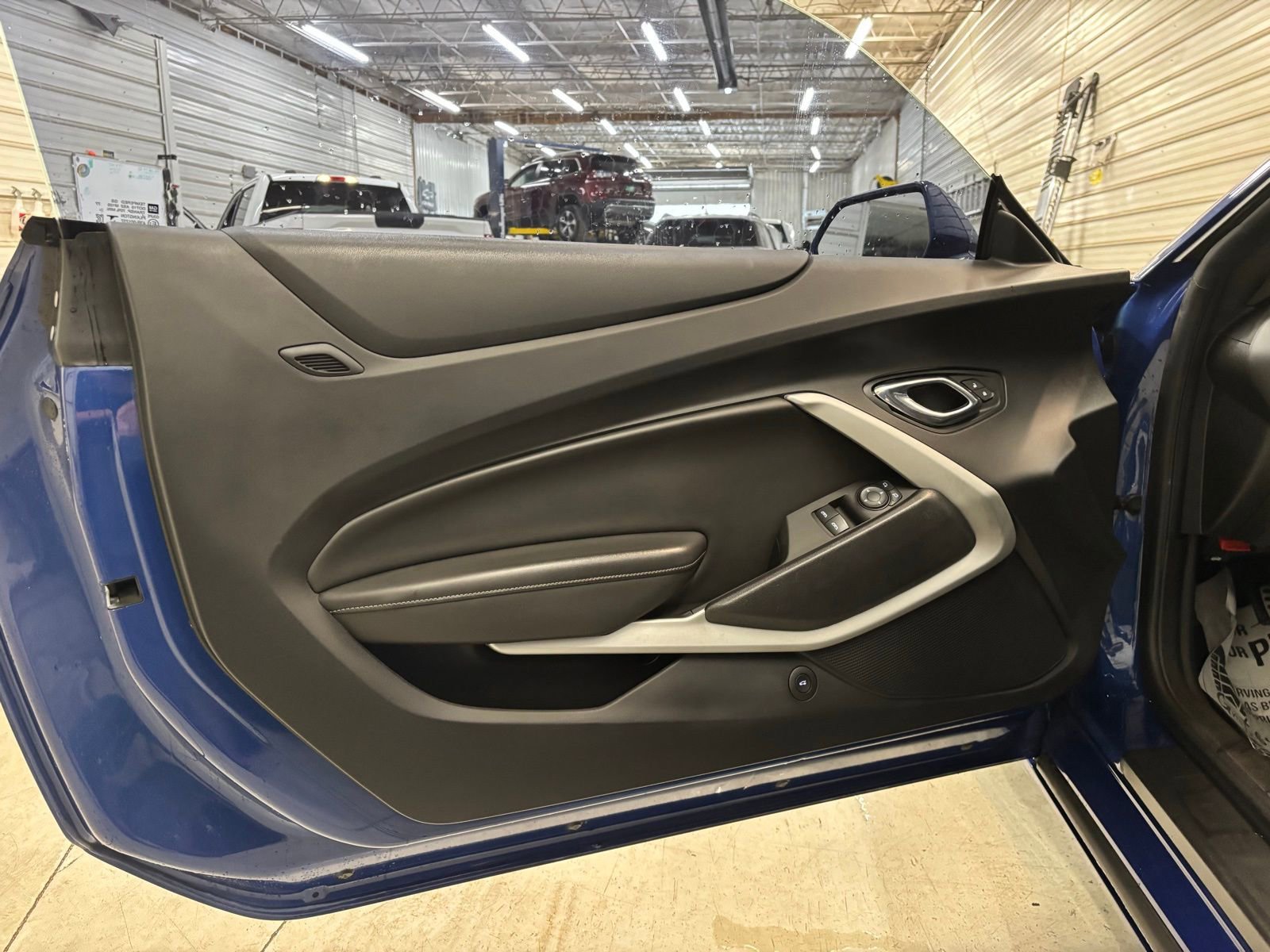 Used 2021 Chevrolet Camaro SS image 10