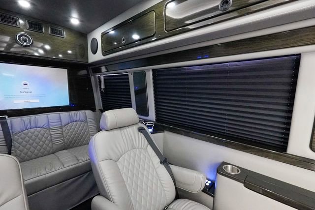 Used 2018 Mercedes-Benz Sprinter 3500 image 83