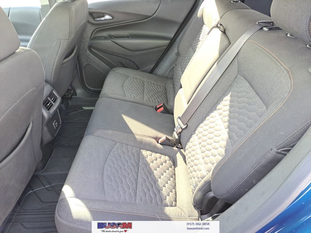 Used 2019 Chevrolet Equinox LT w/ Driver Convenience Package image 9