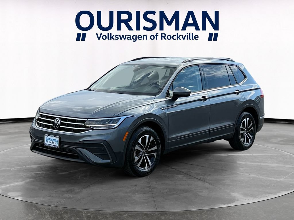 Used 2024 Volkswagen Tiguan S FWD image 2