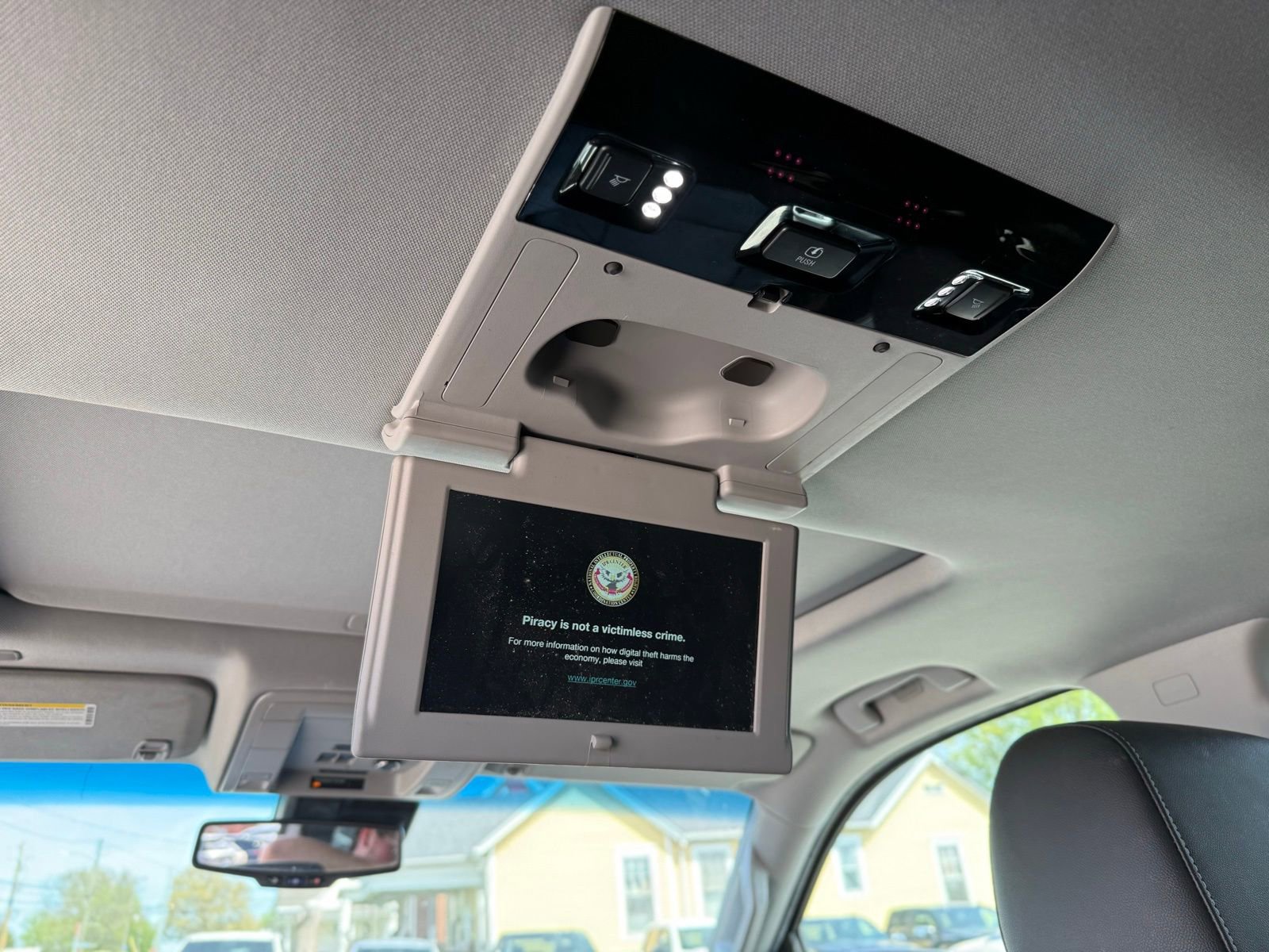 Used 2018 Chevrolet Tahoe Premier image 23