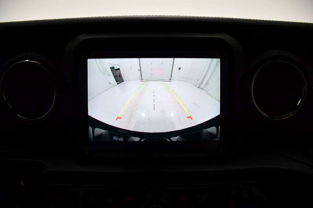 Used 2022 Jeep Wrangler Unlimited Sahara image 16