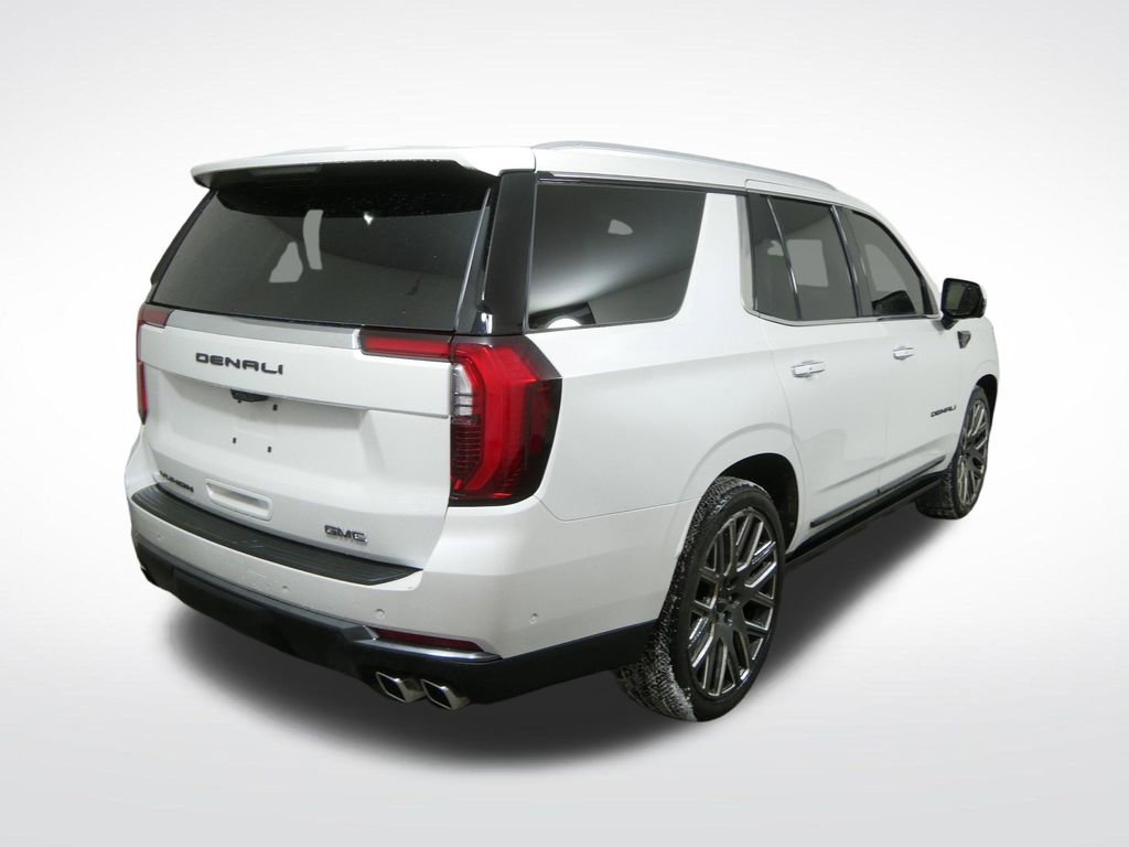 Used 2025 GMC Yukon Denali Ultimate AWD/4WD image 3