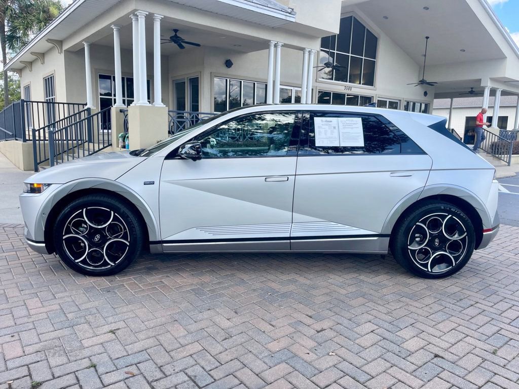 Used 2024 Hyundai Ioniq 5 Limited image 2