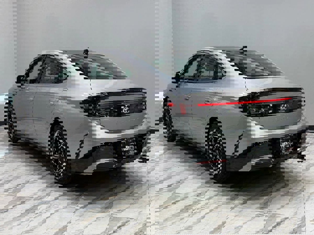 Used 2025 Hyundai Sonata SEL image 8