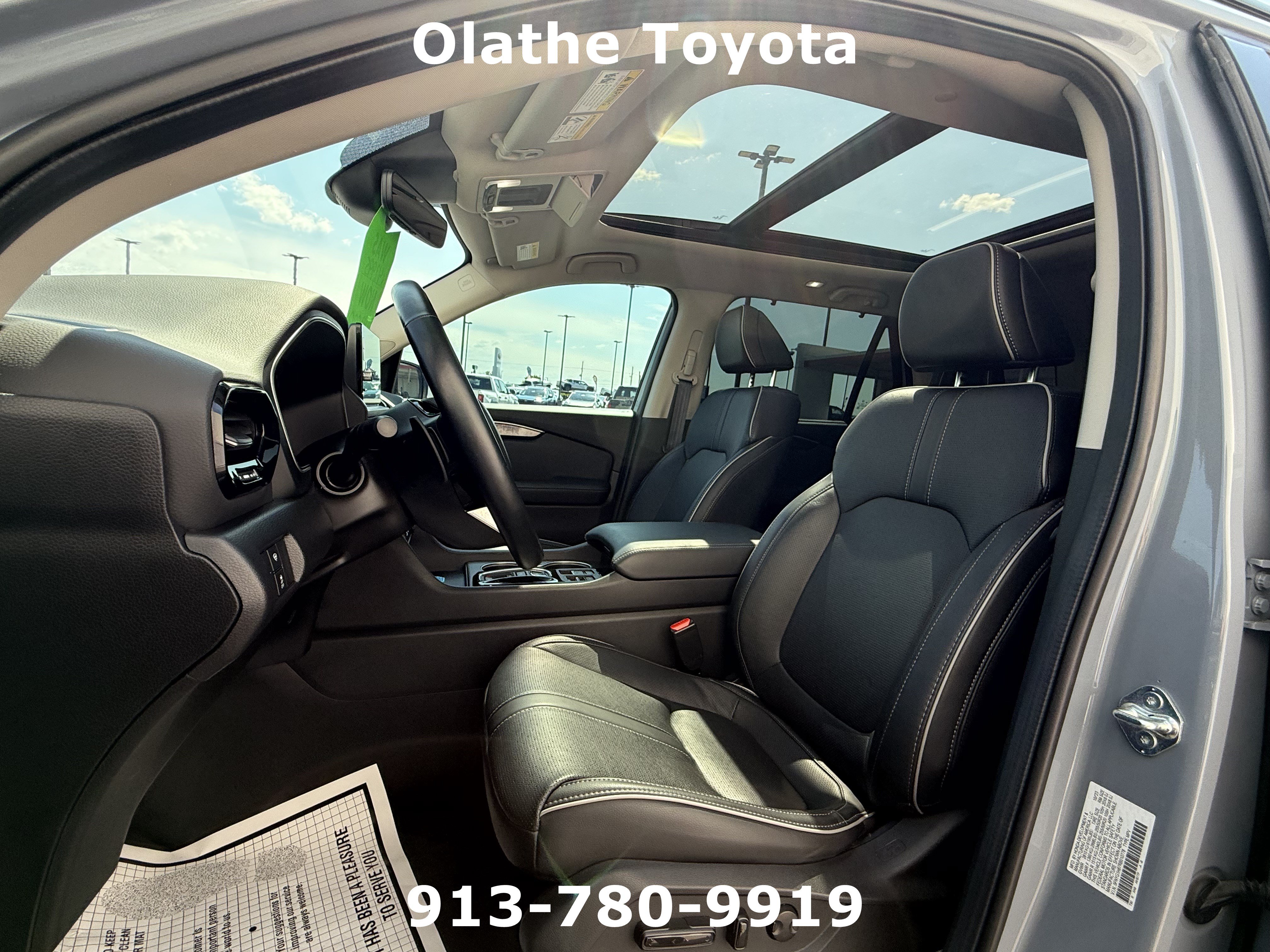 Used 2024 Honda Pilot Elite image 4