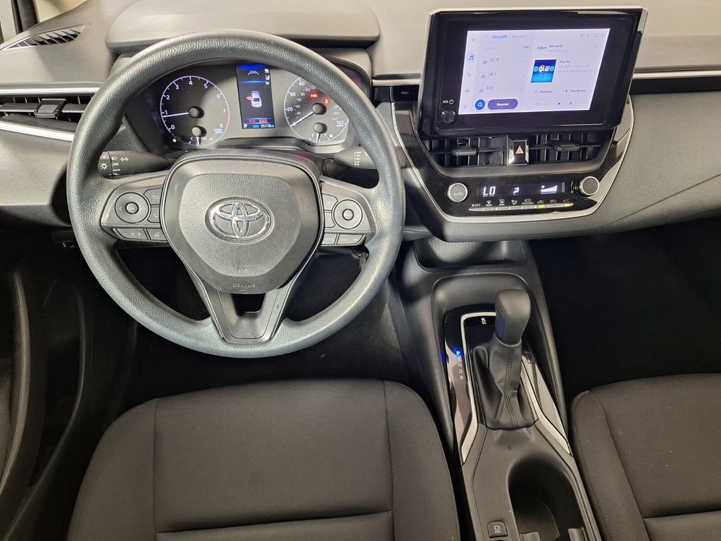 Used 2025 Toyota Corolla LE FWD image 9