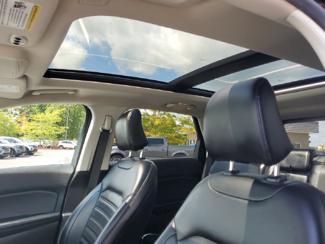 Certified 2024 Ford Edge SEL w/ Convenience Package AWD/4WD image 9