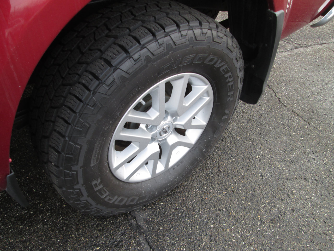 Used 2015 Nissan Frontier SV w/ SV Value Truck Package image 31